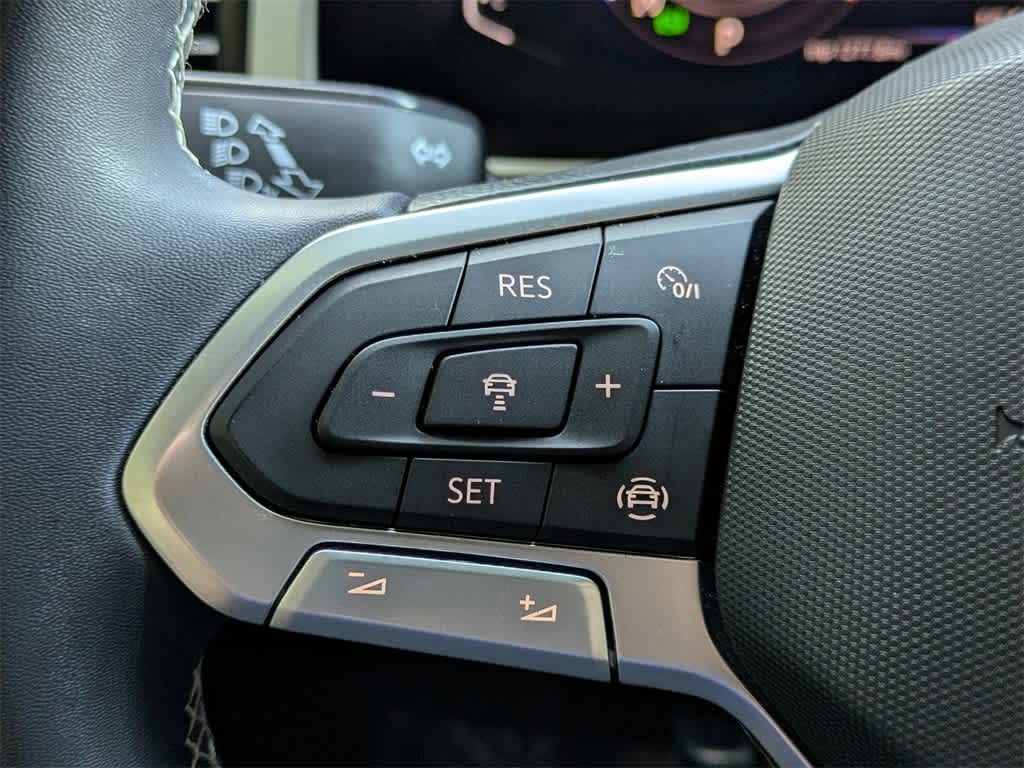 Thumbnail: 2023 Volkswagen Atlas - 34