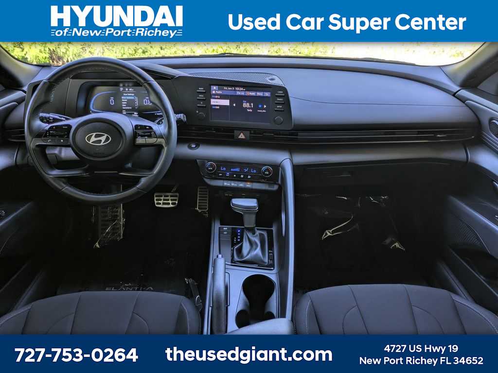 Thumbnail: 2025 Hyundai Elantra - 15