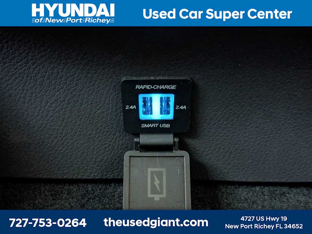 Thumbnail: 2022 Toyota Camry - 15