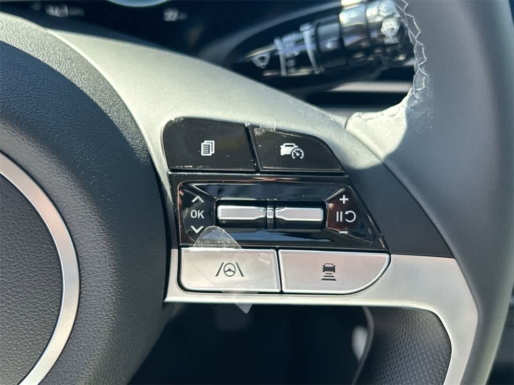 Thumbnail: 2025 Hyundai Elantra - 25