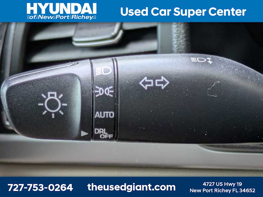 Thumbnail: 2017 Hyundai Elantra - 35