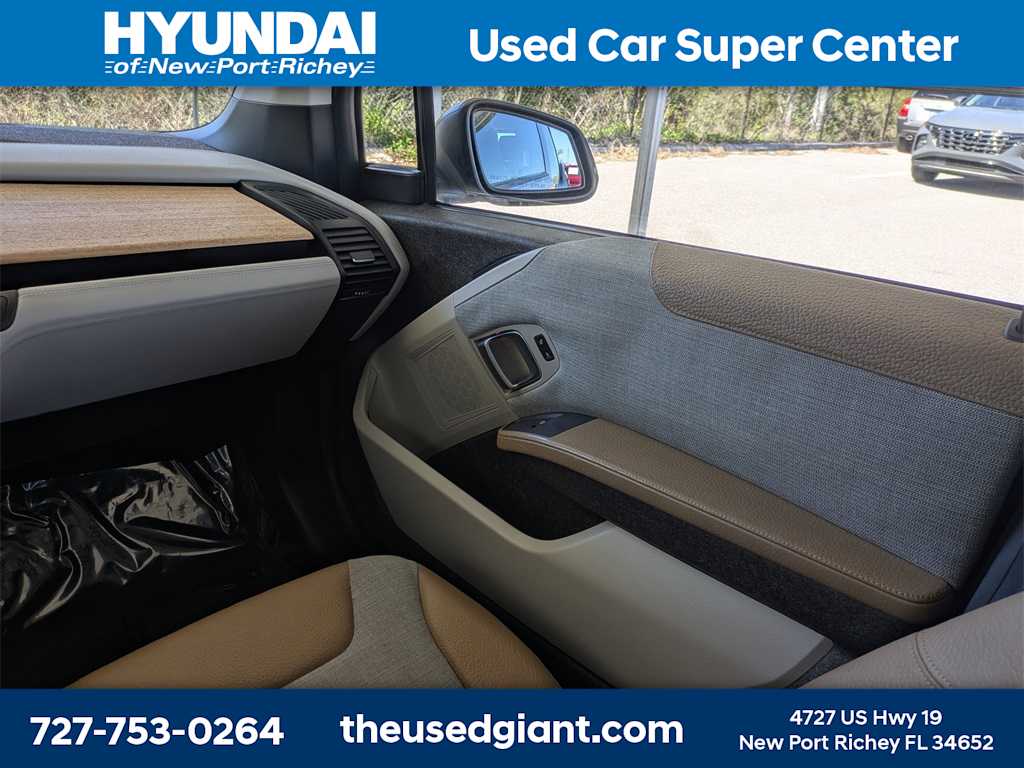 Thumbnail: 2015 BMW i3 - 19