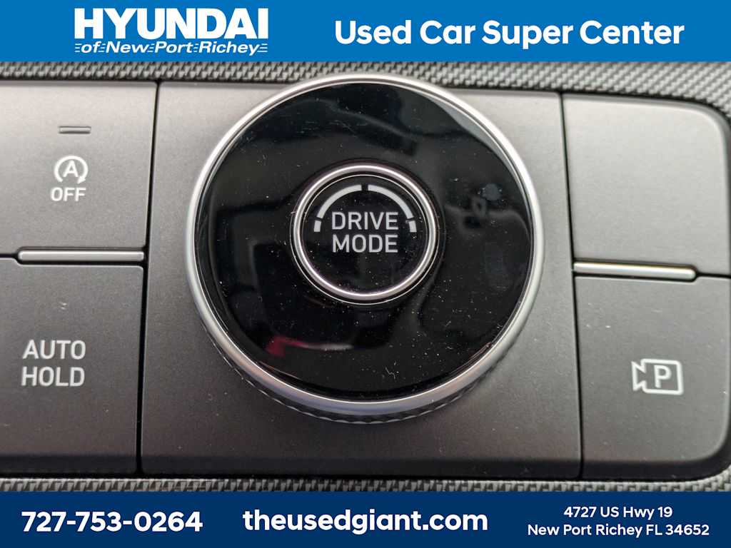 Thumbnail: 2022 Hyundai Santa Fe - 25