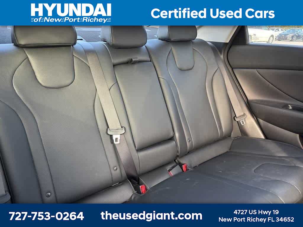 Thumbnail: 2022 Hyundai Elantra - 9