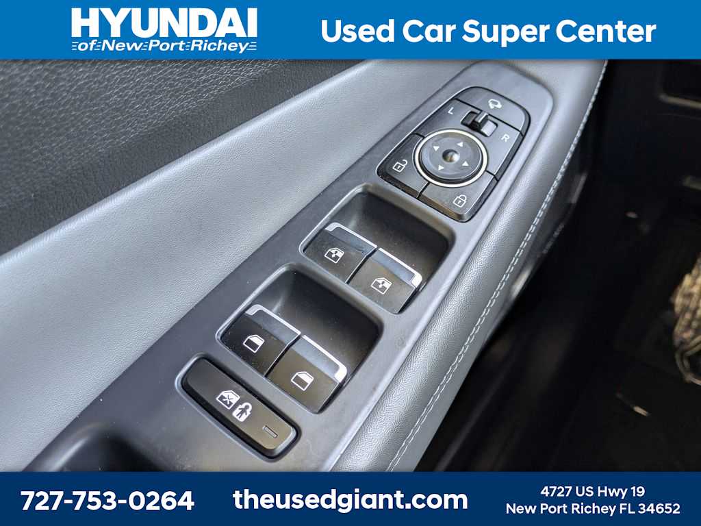 Thumbnail: 2023 Hyundai Santa Fe - 36