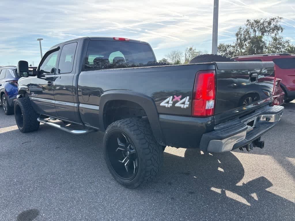 Thumbnail: 2003 Chevrolet Silverado 2500 - 2