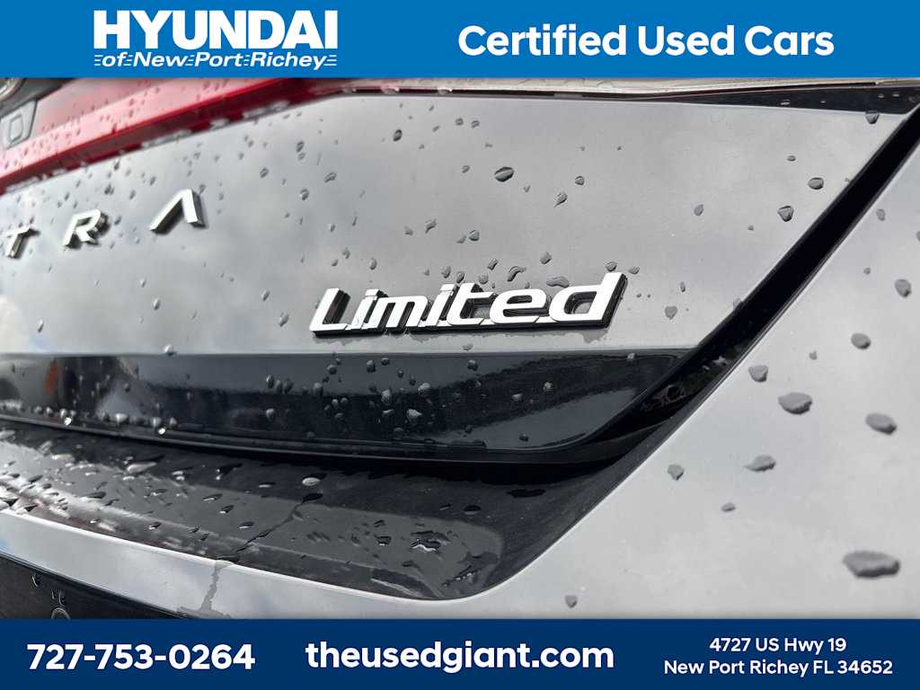 Thumbnail: 2023 Hyundai Elantra - 5