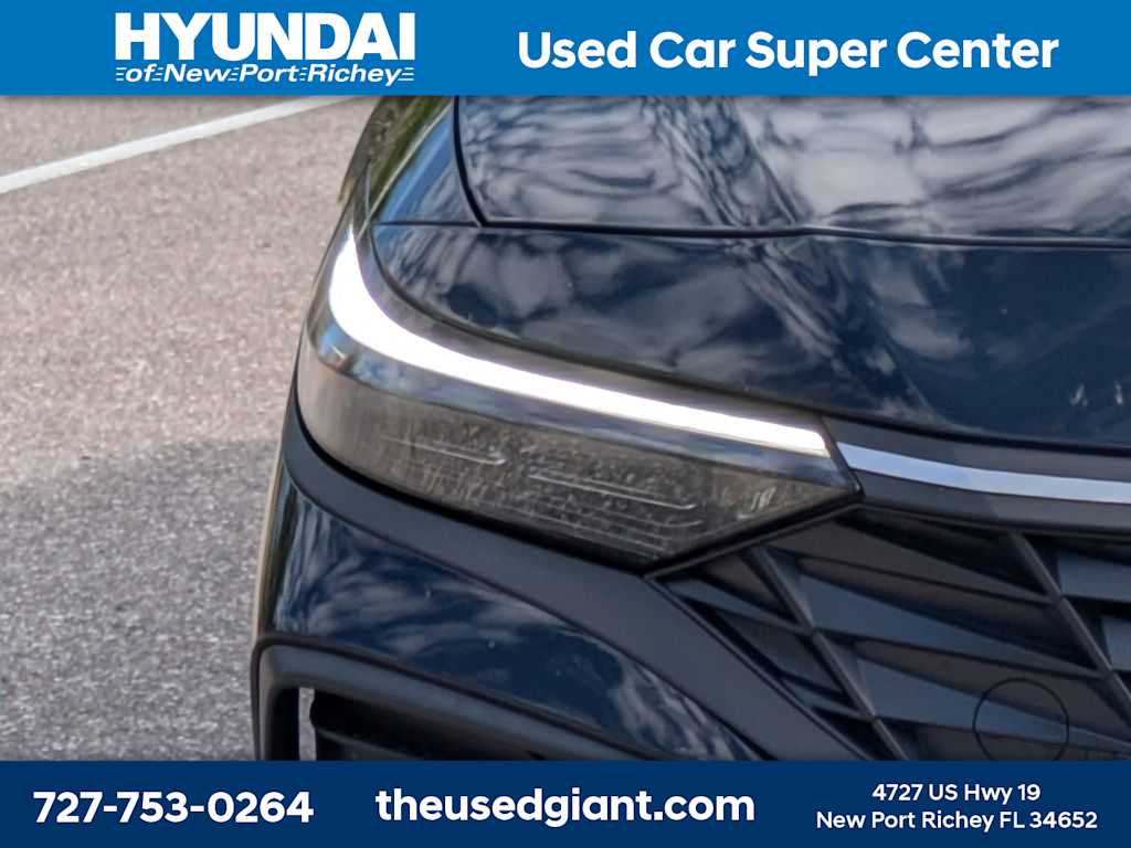 Thumbnail: 2025 Hyundai Elantra - 9
