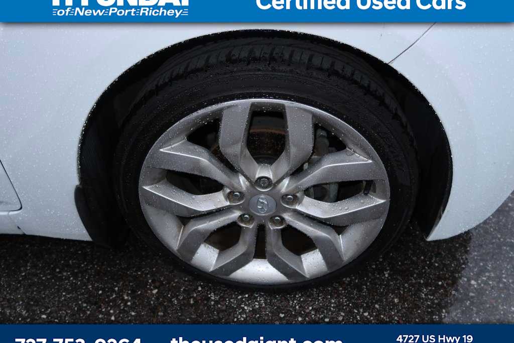 Thumbnail: 2015 Hyundai Veloster - 5