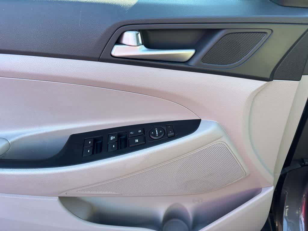 Thumbnail: 2021 Hyundai Tucson - 9