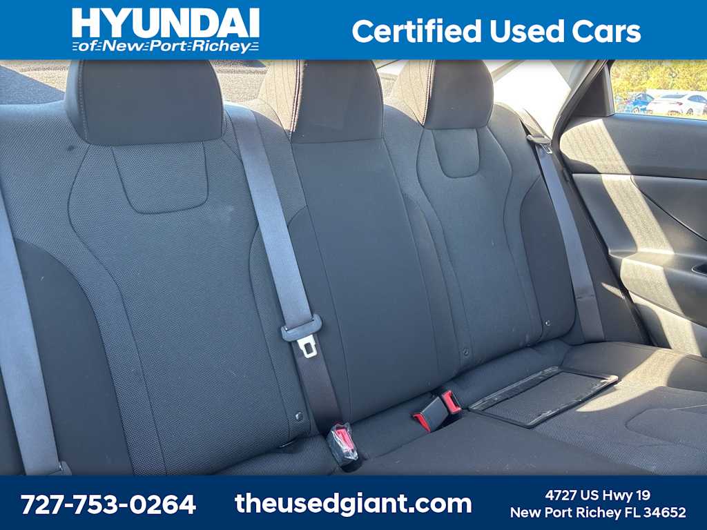 Thumbnail: 2024 Hyundai Elantra - 8