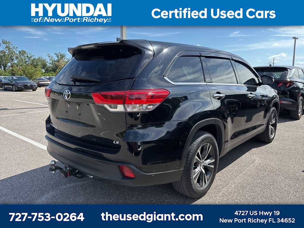 Thumbnail: 2019 Toyota Highlander - 3