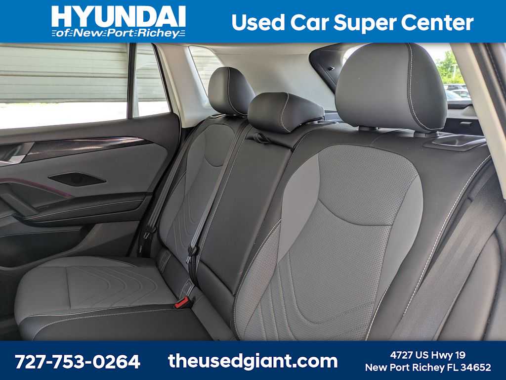 Thumbnail: 2025 Volkswagen Tiguan - 17