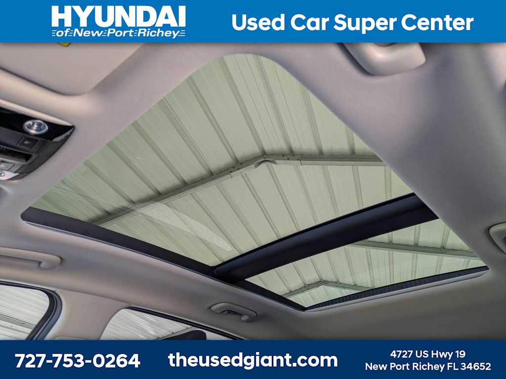 Thumbnail: 2023 Kia Sportage - 26