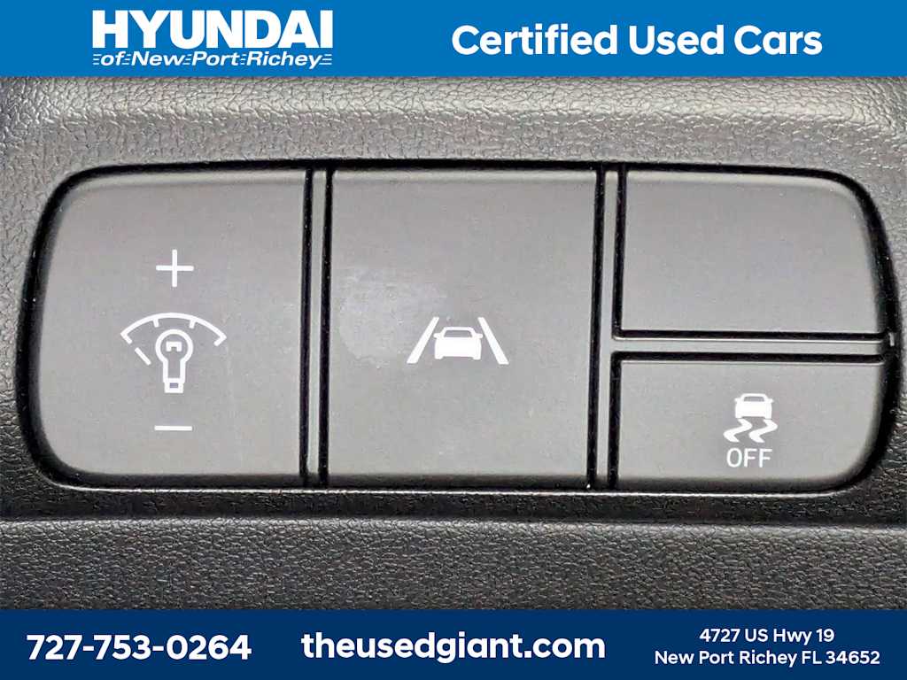 Thumbnail: 2023 Hyundai Elantra - 22