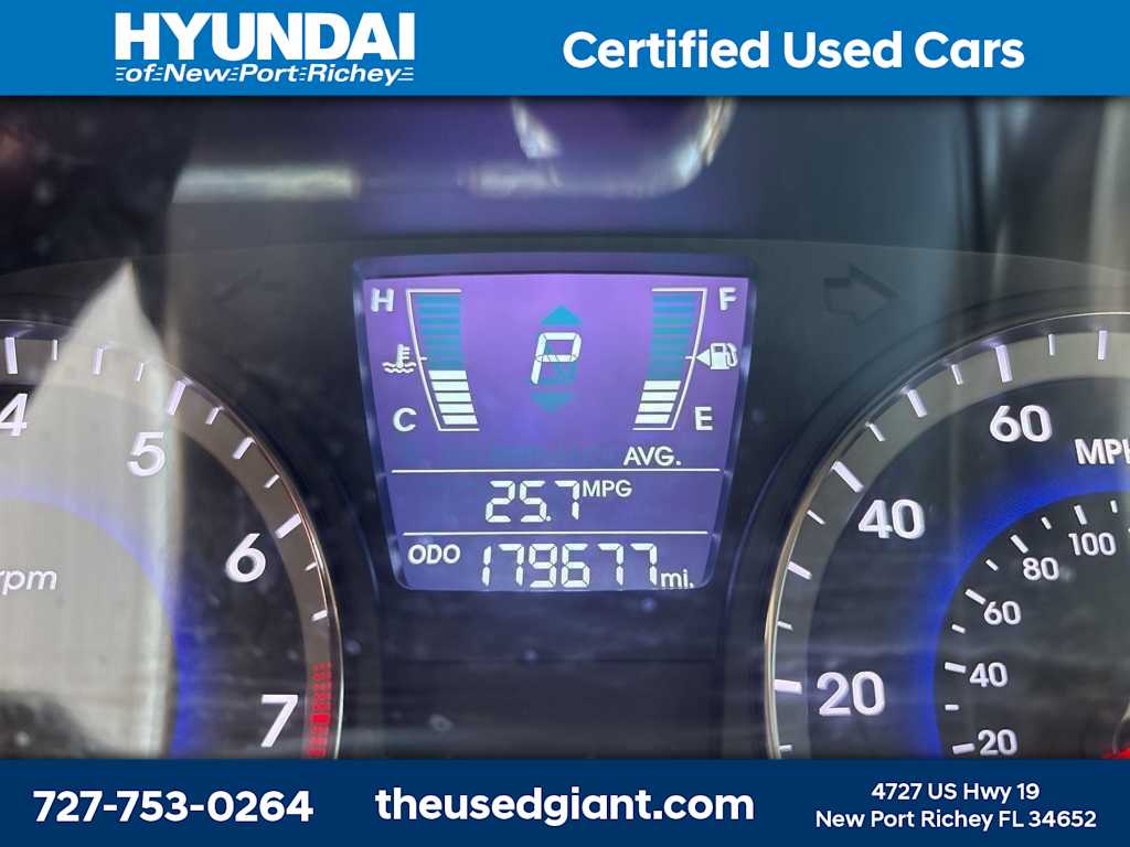 Thumbnail: 2012 Hyundai Accent - 4