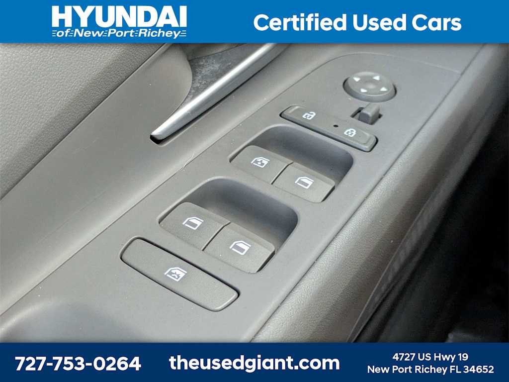 Thumbnail: 2022 Hyundai Elantra - 25