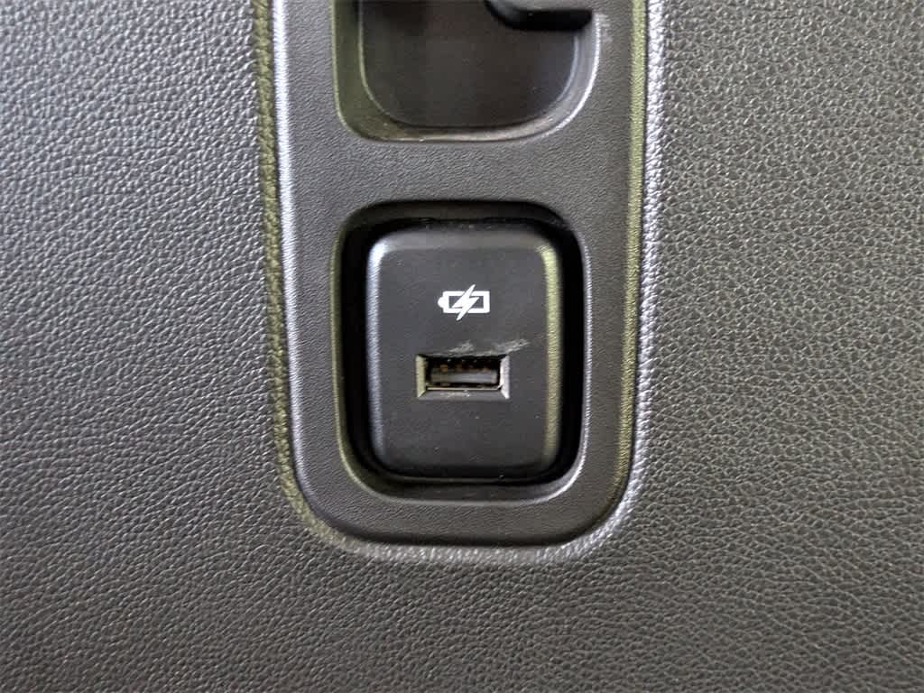 Thumbnail: 2020 Chevrolet Traverse - 17