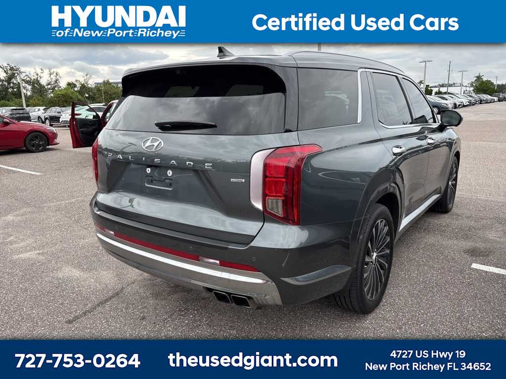 Thumbnail: 2023 Hyundai Palisade - 3