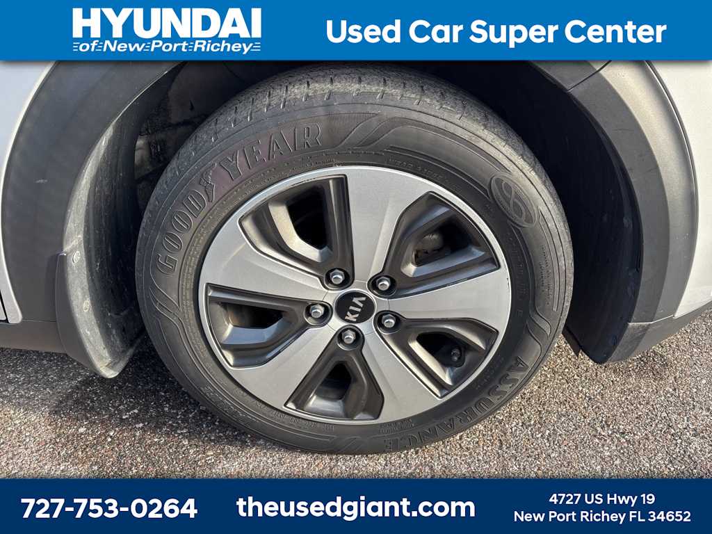 Thumbnail: 2018 Kia Niro - 6