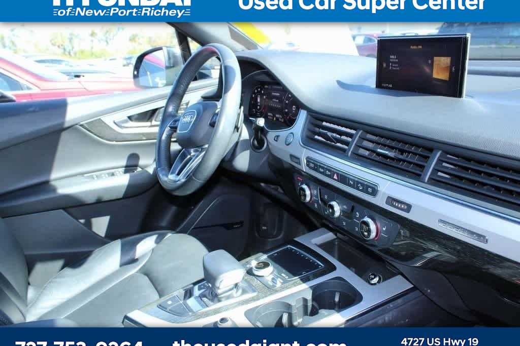 Thumbnail: 2019 Audi Q7 - 7