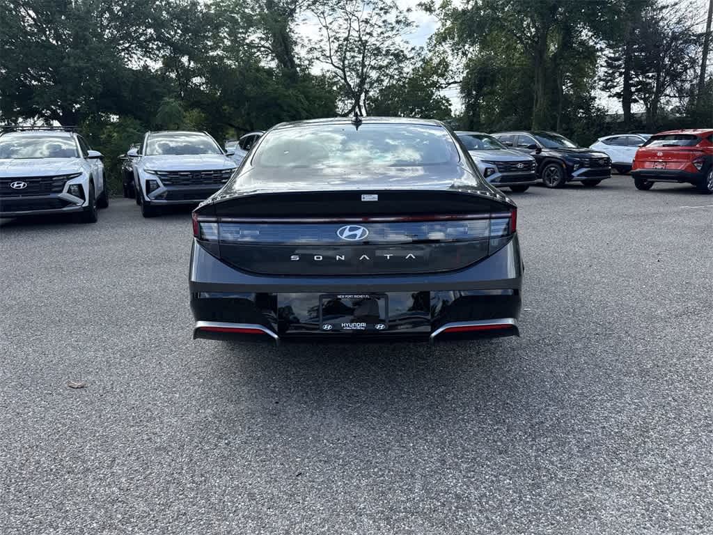 2025 Hyundai Sonata SEL 4