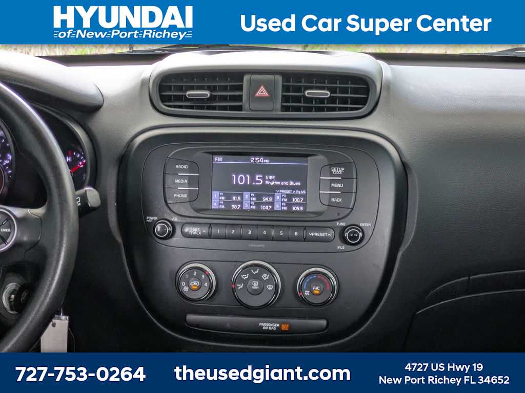 Thumbnail: 2017 Kia Soul - 18