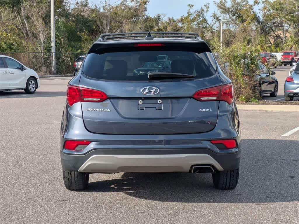 Thumbnail: 2017 Hyundai Santa Fe - 4