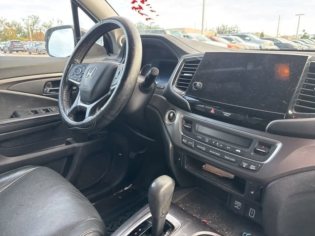 Thumbnail: 2019 Honda Pilot - 3