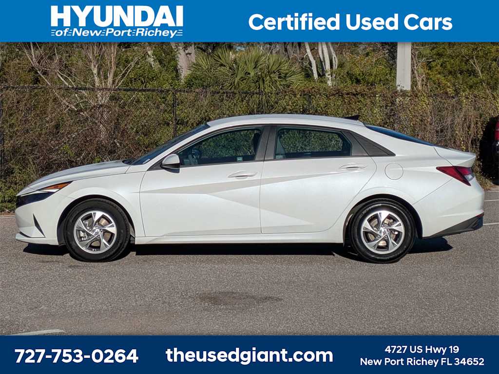 Thumbnail: 2021 Hyundai Elantra - 2