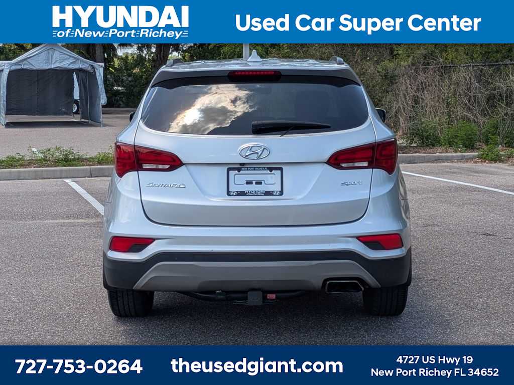Thumbnail: 2018 Hyundai Santa Fe - 4