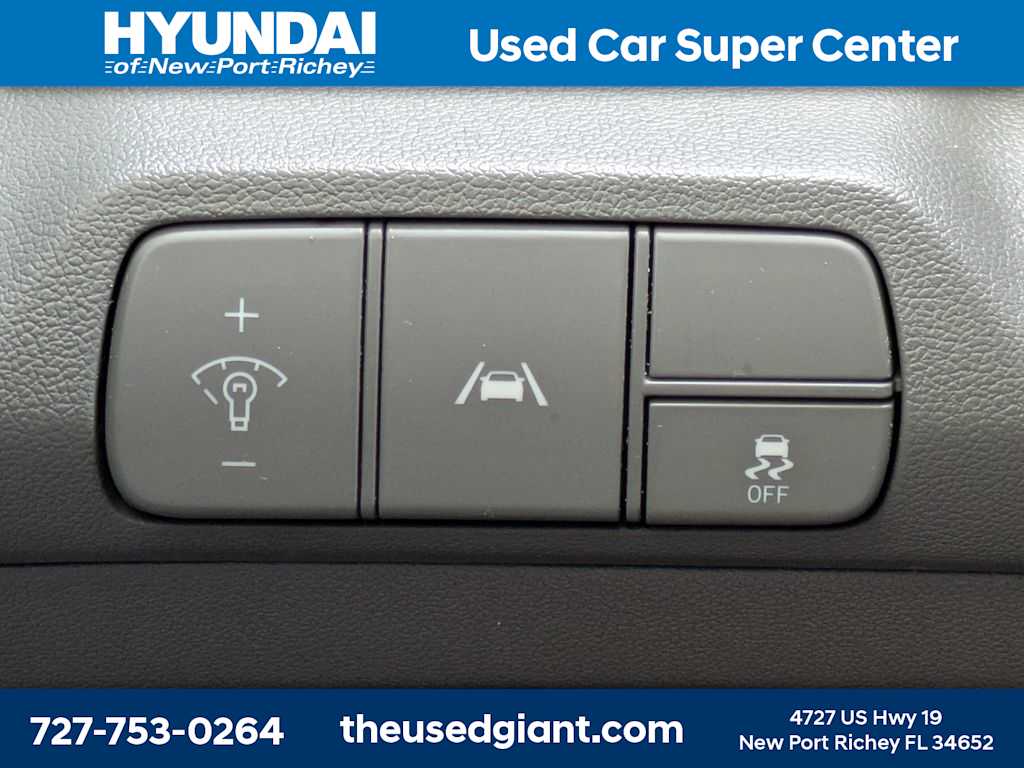 Thumbnail: 2023 Hyundai Elantra - 25