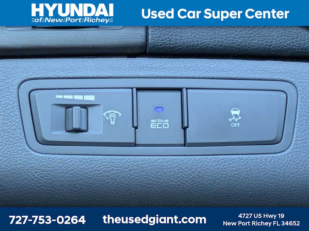 Thumbnail: 2012 Hyundai Sonata - 23