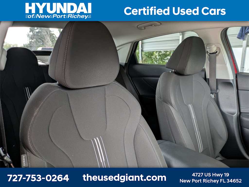 Thumbnail: 2023 Hyundai Elantra - 6