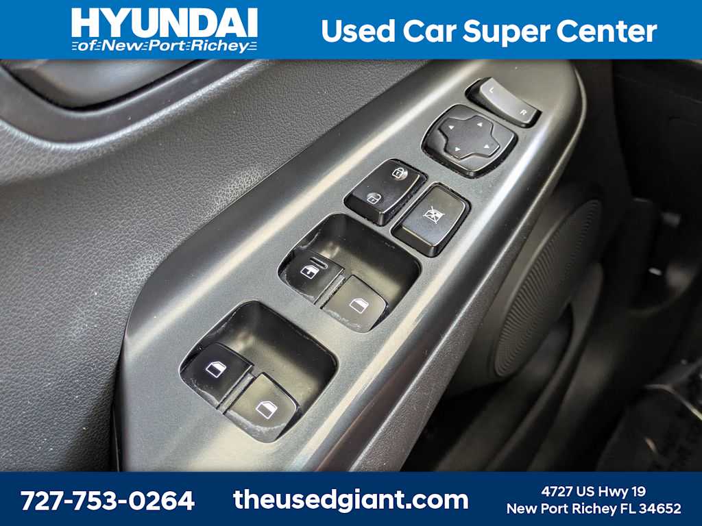 Thumbnail: 2022 Hyundai Kona - 26