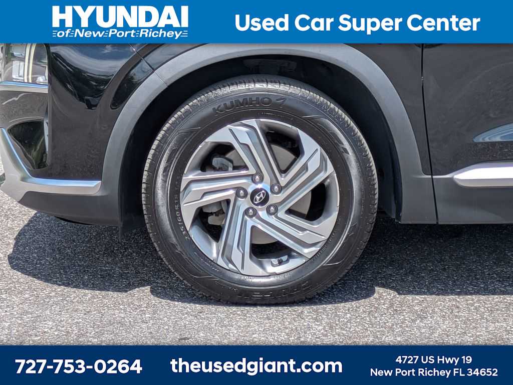 Thumbnail: 2022 Hyundai Santa Fe - 10