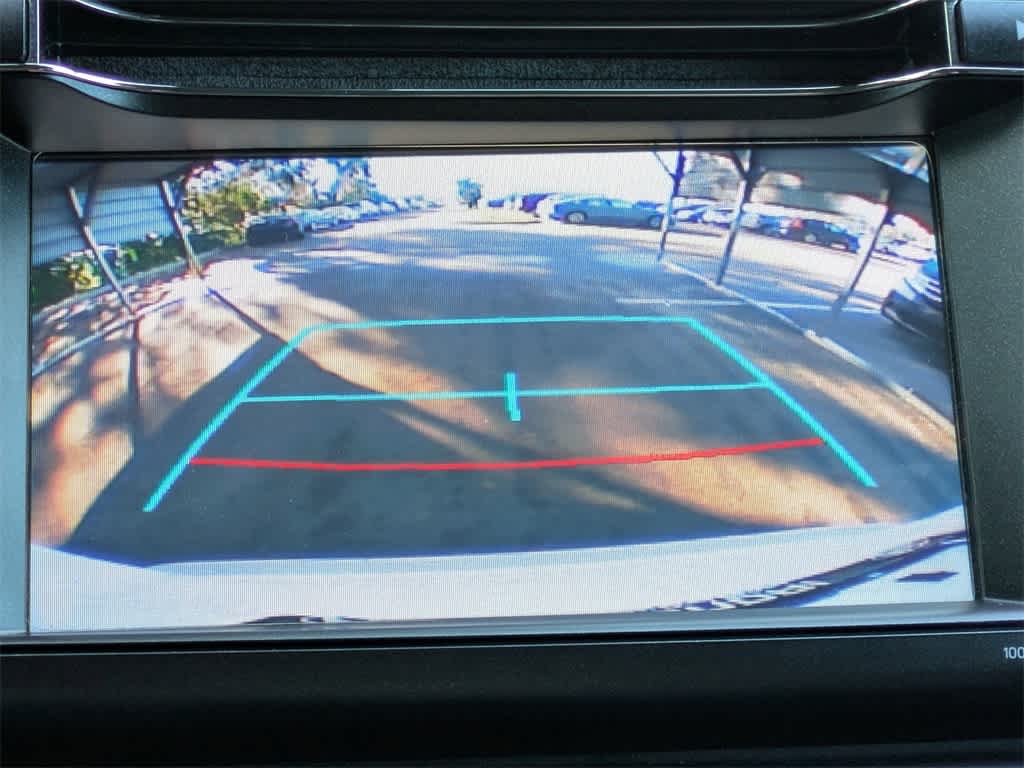 Thumbnail: 2018 Toyota RAV4 - 21