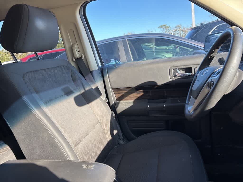 Thumbnail: 2019 Ford Flex - 8