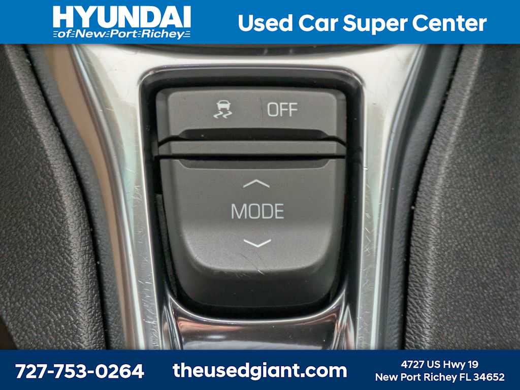 Thumbnail: 2019 Chevrolet Camaro - 25