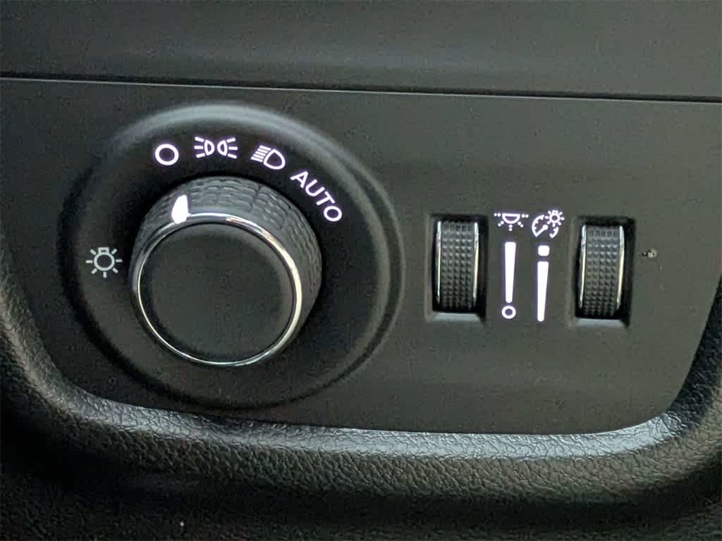 Thumbnail: 2023 Jeep Grand Cherokee L - 34