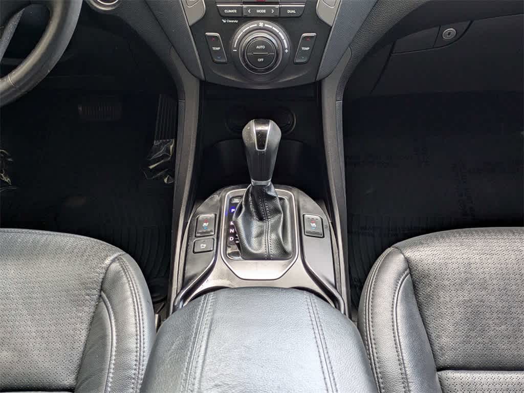 Thumbnail: 2016 Hyundai Santa Fe - 23