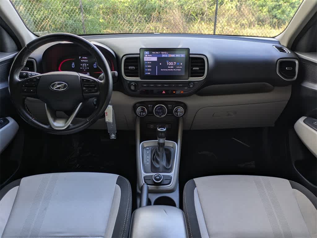 Thumbnail: 2023 Hyundai Venue - 15