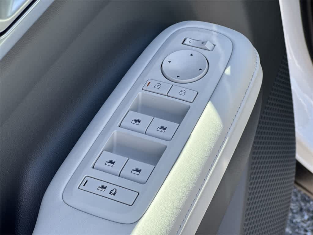Thumbnail: 2025 Hyundai Santa Fe - 17