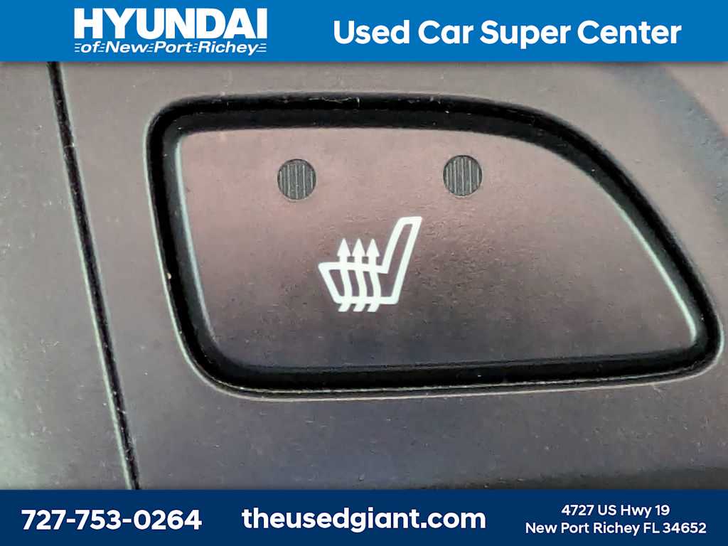 Thumbnail: 2013 Hyundai Tucson - 24