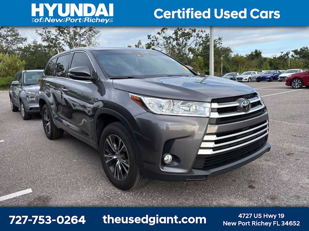 Thumbnail: 2018 Toyota Highlander - 4