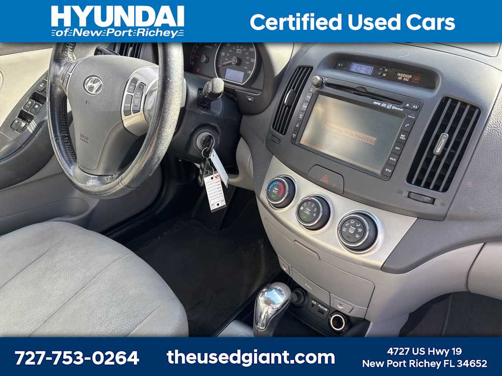 Thumbnail: 2010 Hyundai Elantra - 6