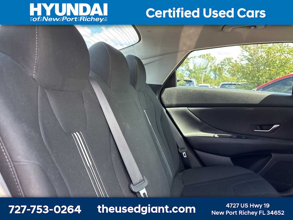 Thumbnail: 2021 Hyundai Elantra - 8