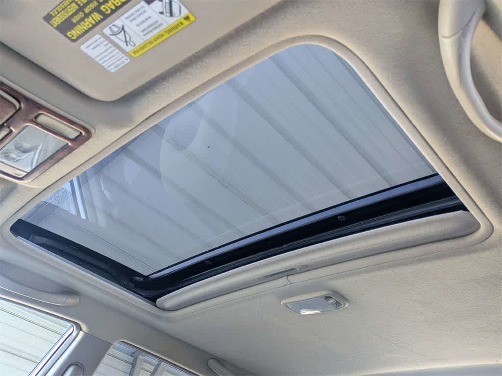 Thumbnail: 2004 Toyota RAV4 - 22