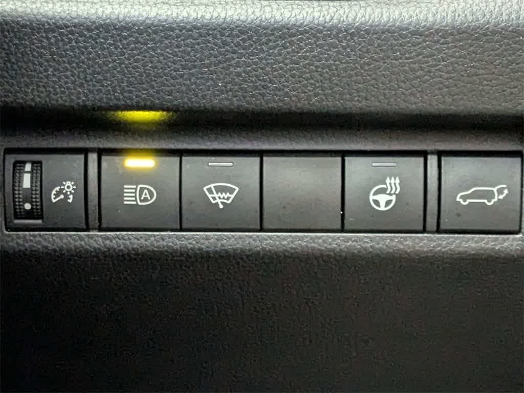 Thumbnail: 2022 Toyota RAV4 - 34