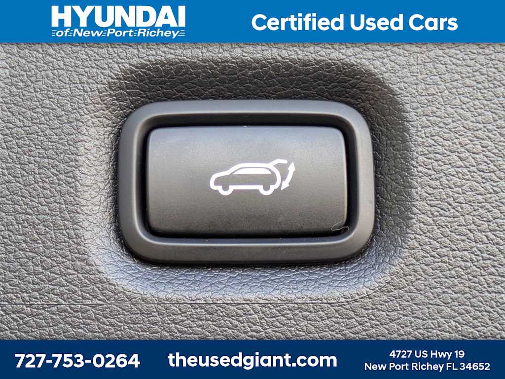 Thumbnail: 2023 Hyundai Santa Fe - 13